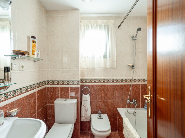 Apartment for Sale in Fuengirola, Malaga 17
