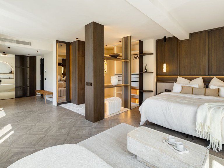 Villa for Sale in Nueva Andalucía, Malaga 25