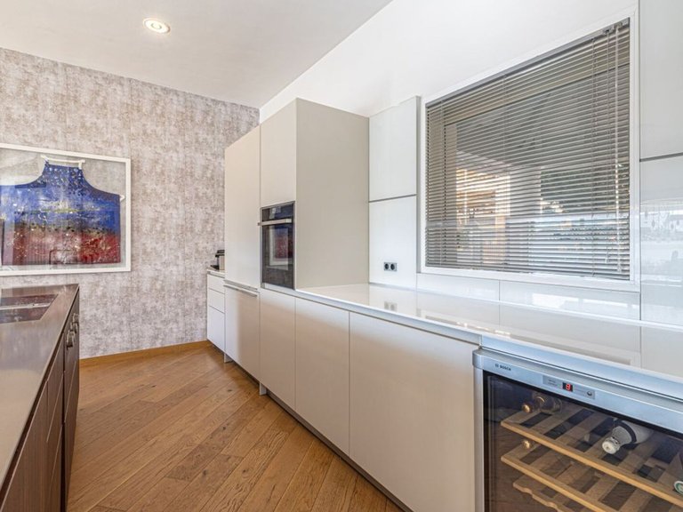 Villa for Sale in Las Chapas, Malaga 27
