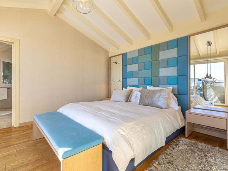 Villa for Sale in Las Chapas, Malaga 32