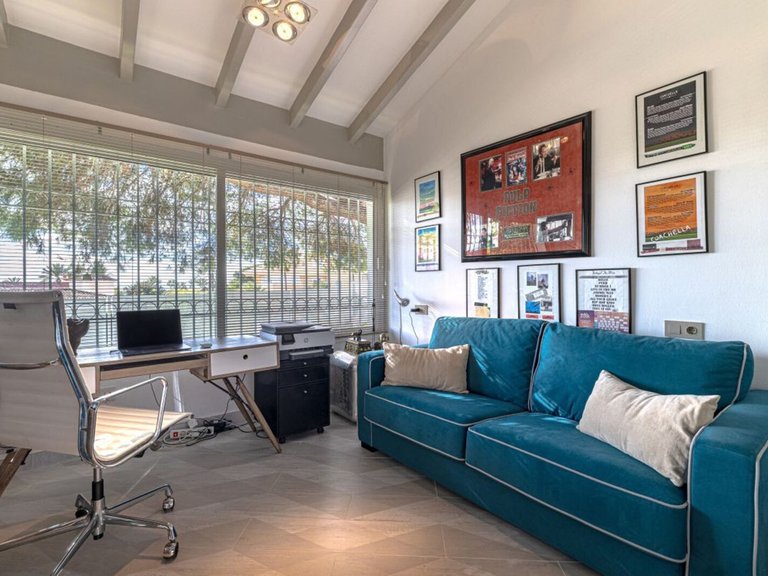 Villa for Sale in Las Chapas, Malaga 36