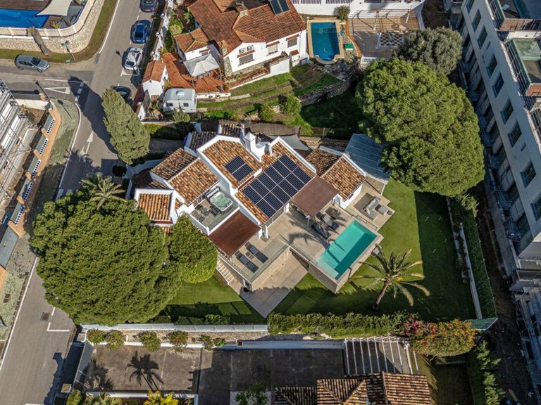 Villa for Sale in Las Chapas, Malaga 50