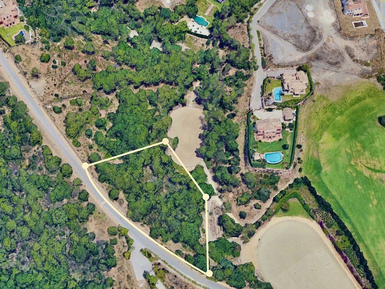 Plot for Sale in Benahavís, Malaga 2