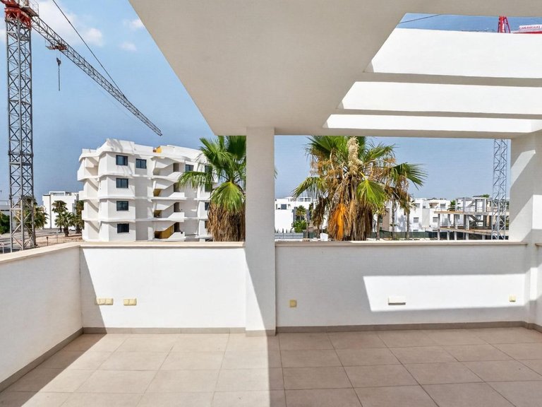 Villa for Sale in Guardamar Del Segura, Alicante 35