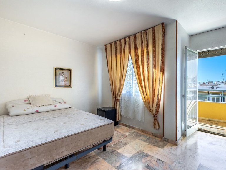 Apartment for Sale in Fuengirola, Malaga 8
