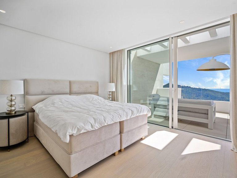 Apartment for Sale in Marbella, Malaga 17