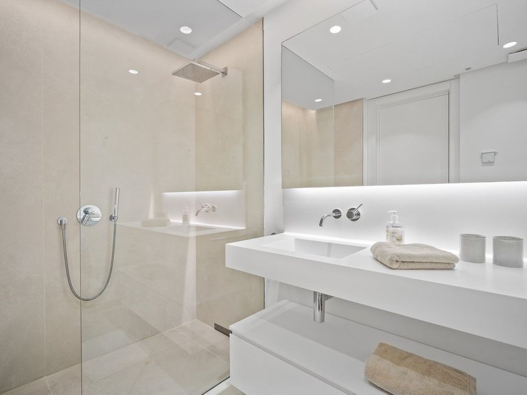 Apartment for Sale in Marbella, Malaga 19