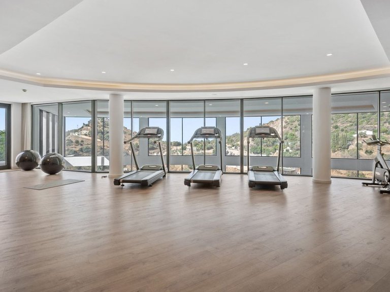 Apartment for Sale in Marbella, Malaga 33