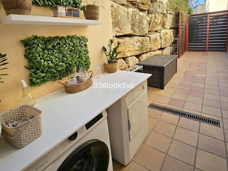 Villa for Sale in Benahavís, Malaga 11