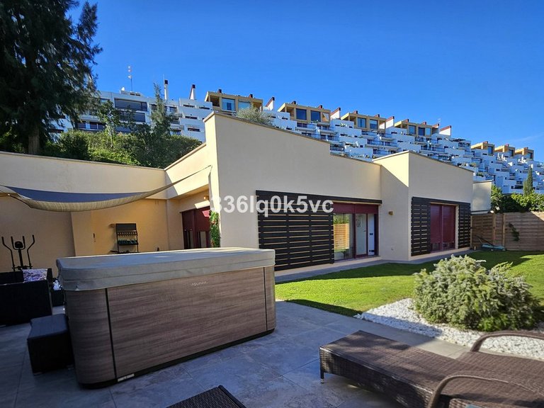 Villa for Sale in Benahavís, Malaga 9