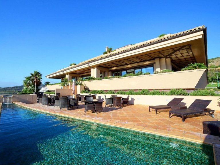 Apartment for Sale in Estepona, Malaga 8
