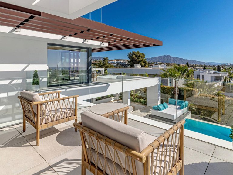 Villa for Sale in Los Flamingos, Malaga 22