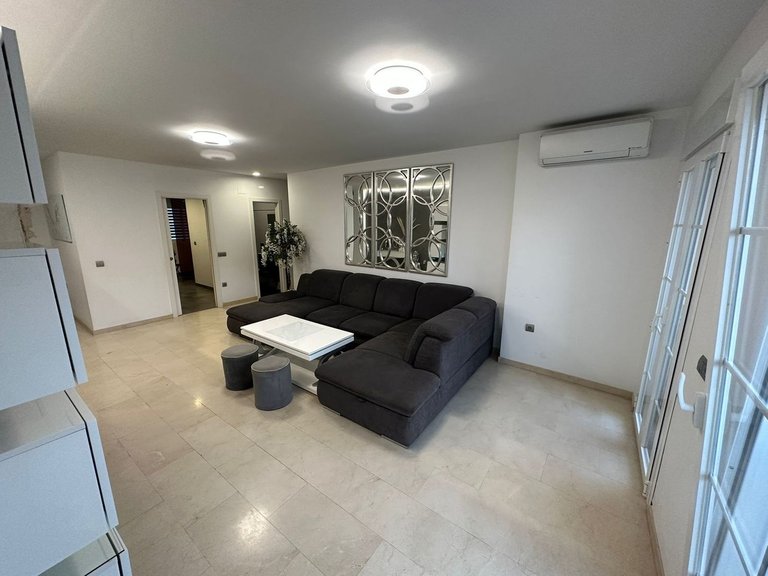 Apartment for Sale in Nueva Andalucía, Malaga 10