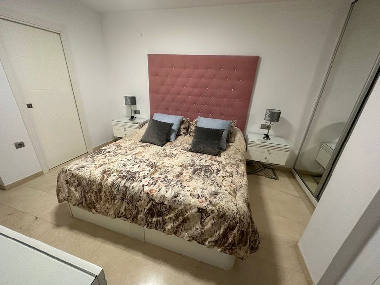 Apartment for Sale in Nueva Andalucía, Malaga 4