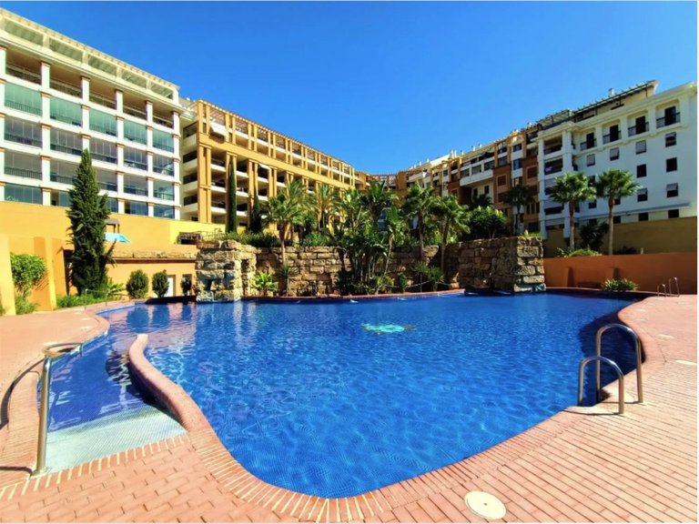 Apartment for Sale in San Pedro De Alcántara, Malaga 1