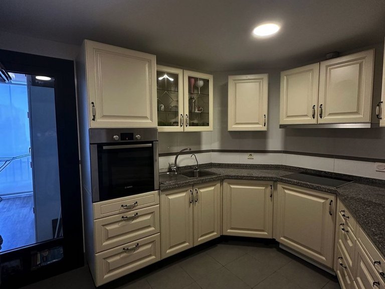 Apartment for Sale in San Pedro De Alcántara, Malaga 12