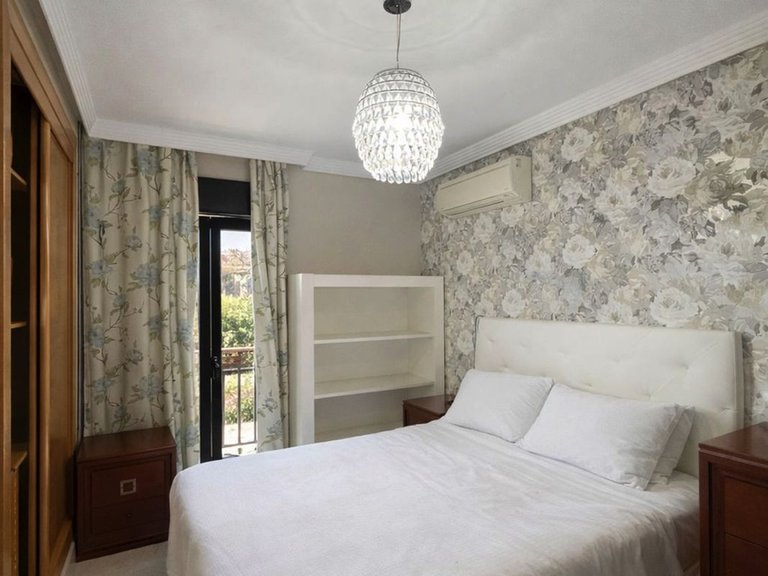 Apartment for Sale in San Pedro De Alcántara, Malaga 13