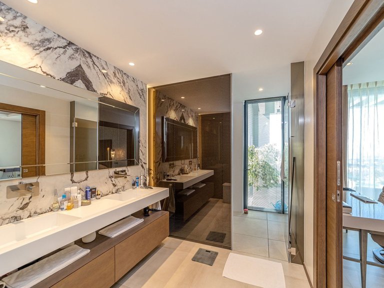 Villa for Sale in Los Arqueros, Malaga 25