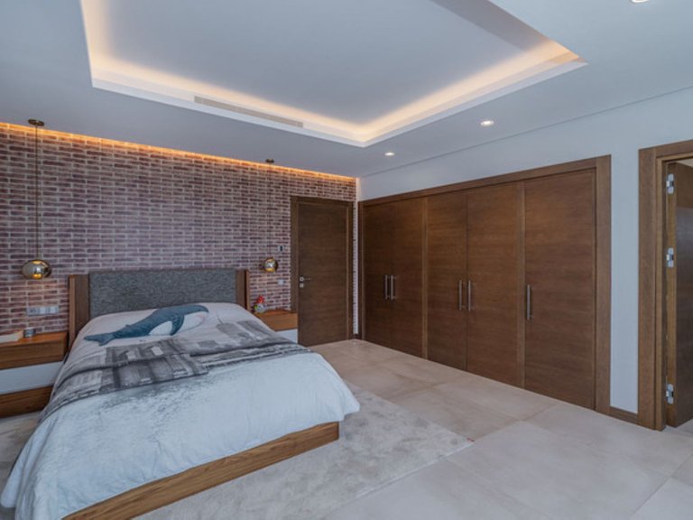 Villa for Sale in Los Arqueros, Malaga 27