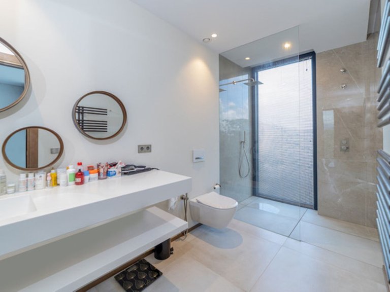 Villa for Sale in Los Arqueros, Malaga 29