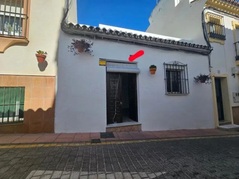 Villa for Sale in Estepona, Malaga 1