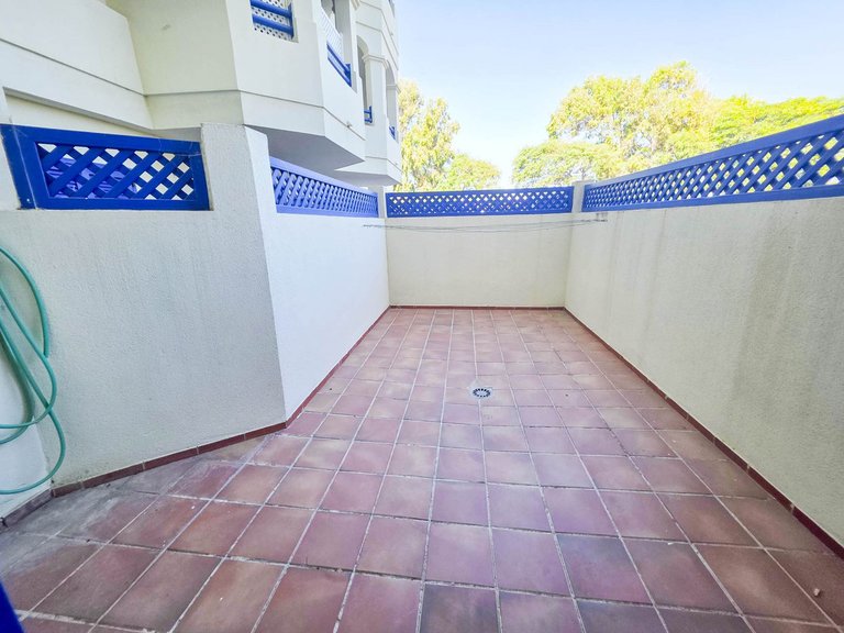 Villa for Sale in San Luis De Sabinillas, Malaga 8