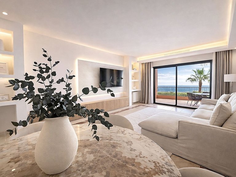 Apartment for Sale in Los Flamingos, Malaga 1