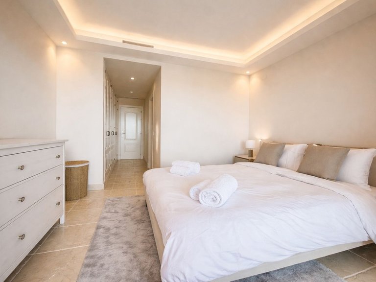 Apartment for Sale in Los Flamingos, Malaga 10