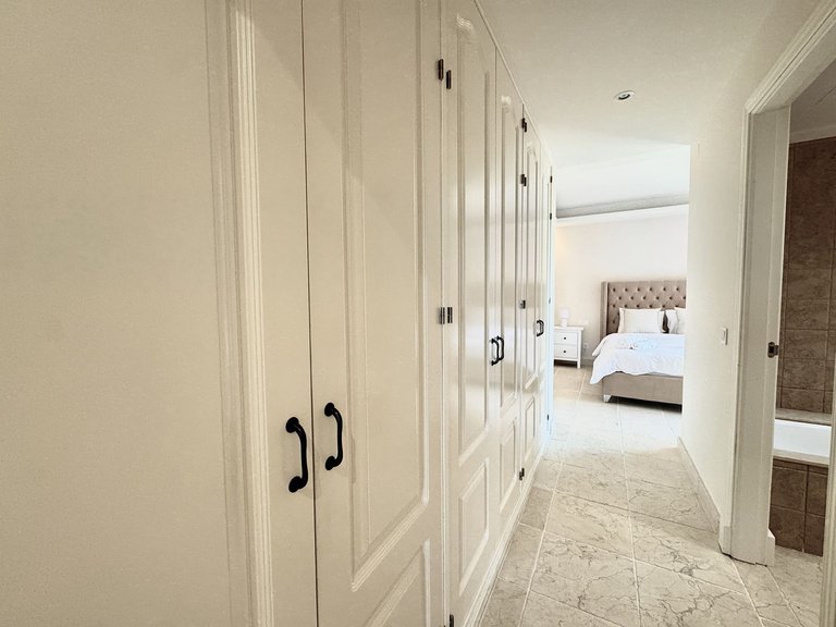 Apartment for Sale in Los Flamingos, Malaga 15