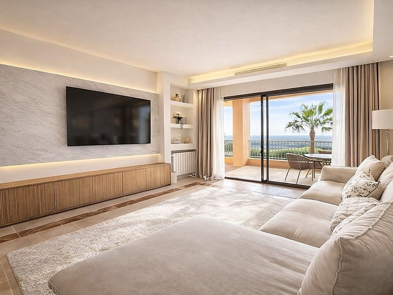 Apartment for Sale in Los Flamingos, Malaga 2