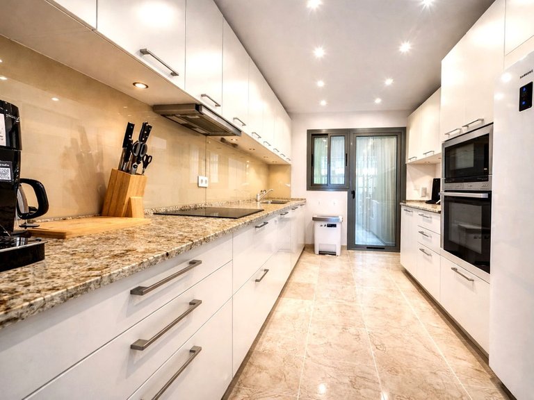Apartment for Sale in Los Flamingos, Malaga 6