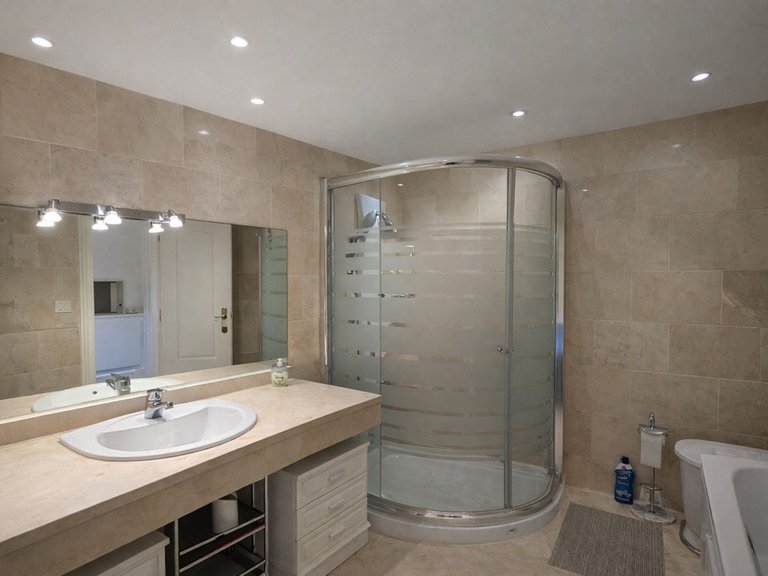 Apartment for Sale in El Chaparral, Malaga 14