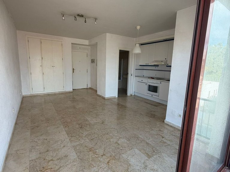 Apartment for Sale in San Luis De Sabinillas, Malaga 10