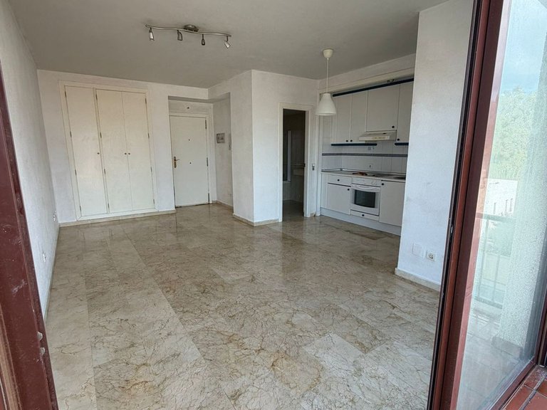 Apartment for Sale in San Luis De Sabinillas, Malaga 8