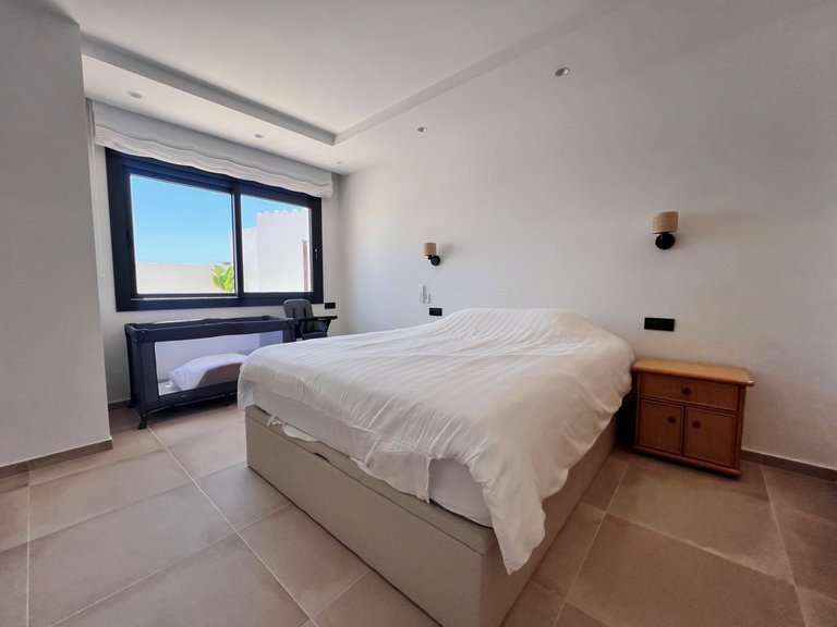 Villa for Sale in New Golden Mile, Malaga 19