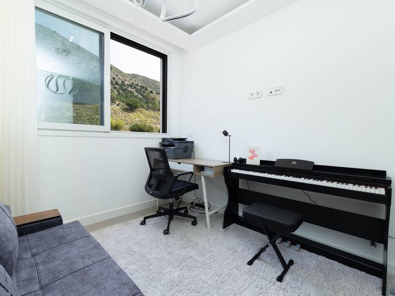 Apartment for Sale in Fuengirola, Malaga 32