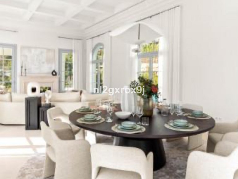 Villa for Sale in Nueva Andalucía, Malaga 11