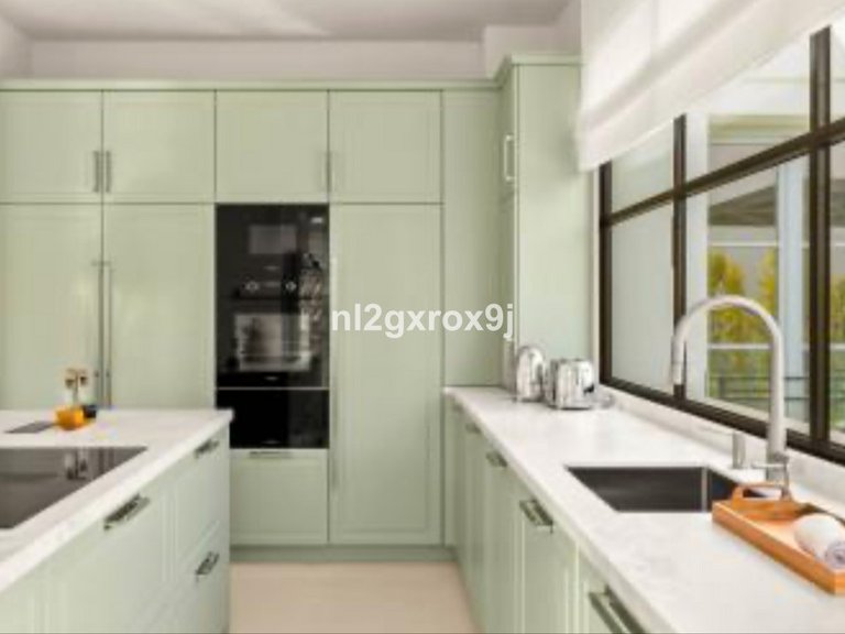 Villa for Sale in Nueva Andalucía, Malaga 15