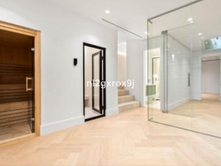 Villa for Sale in Nueva Andalucía, Malaga 23