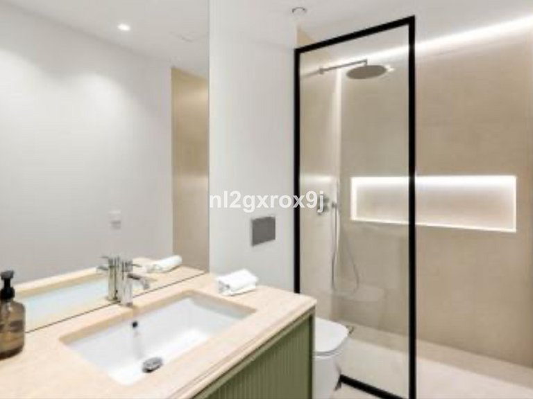 Villa for Sale in Nueva Andalucía, Malaga 25