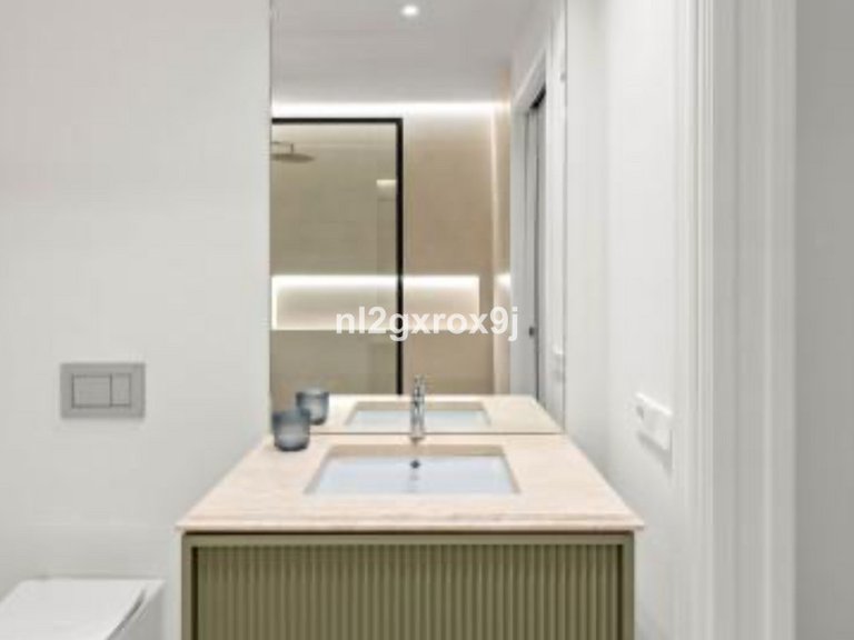 Villa for Sale in Nueva Andalucía, Malaga 30