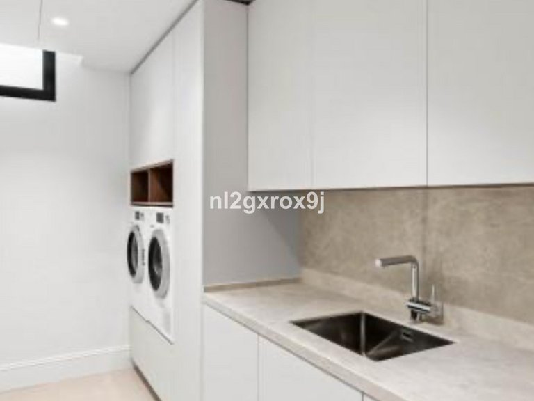 Villa for Sale in Nueva Andalucía, Malaga 31