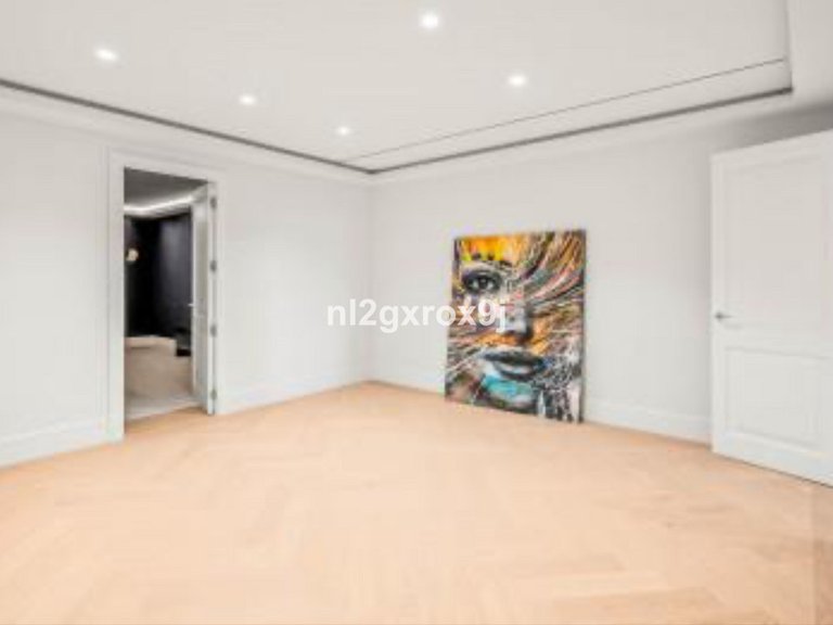 Villa for Sale in Nueva Andalucía, Malaga 33