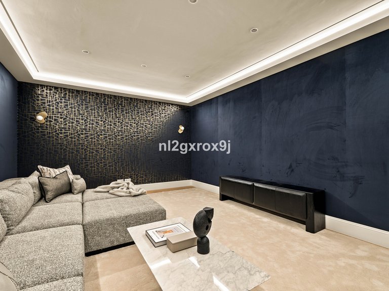 Villa for Sale in Nueva Andalucía, Malaga 40