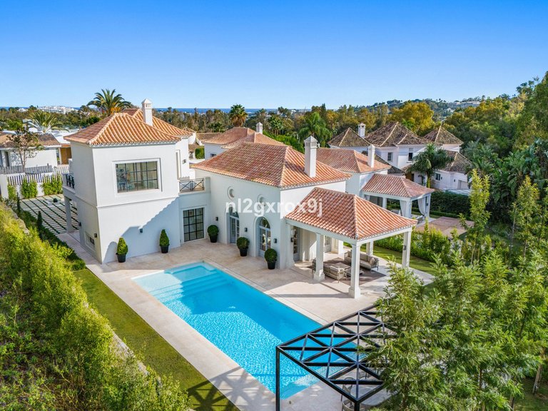 Villa for Sale in Nueva Andalucía, Malaga 45