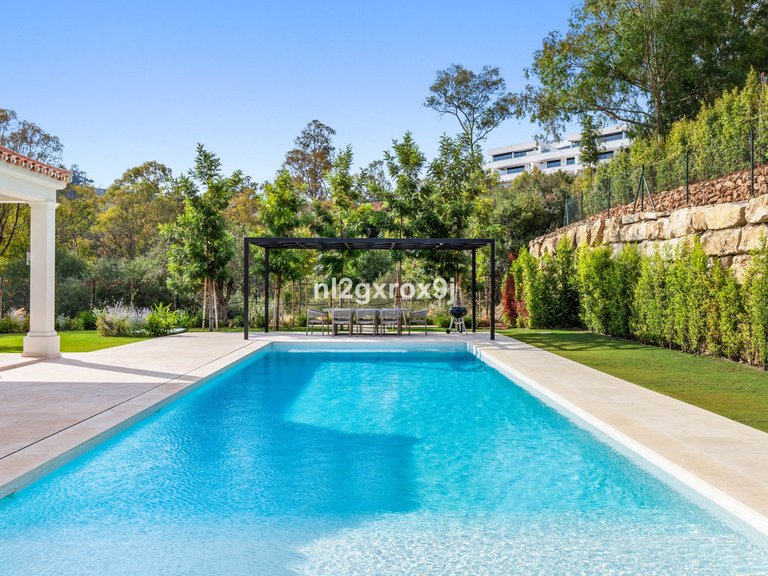 Villa for Sale in Nueva Andalucía, Malaga 50