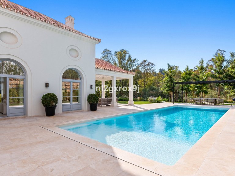 Villa for Sale in Nueva Andalucía, Malaga 55