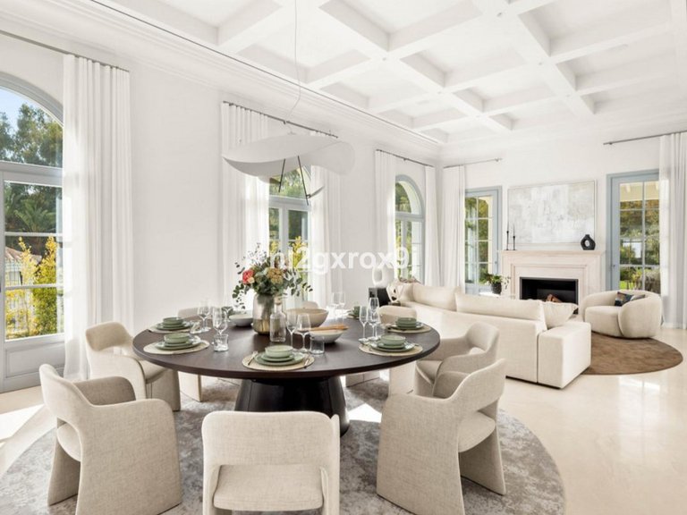 Villa for Sale in Nueva Andalucía, Malaga 7
