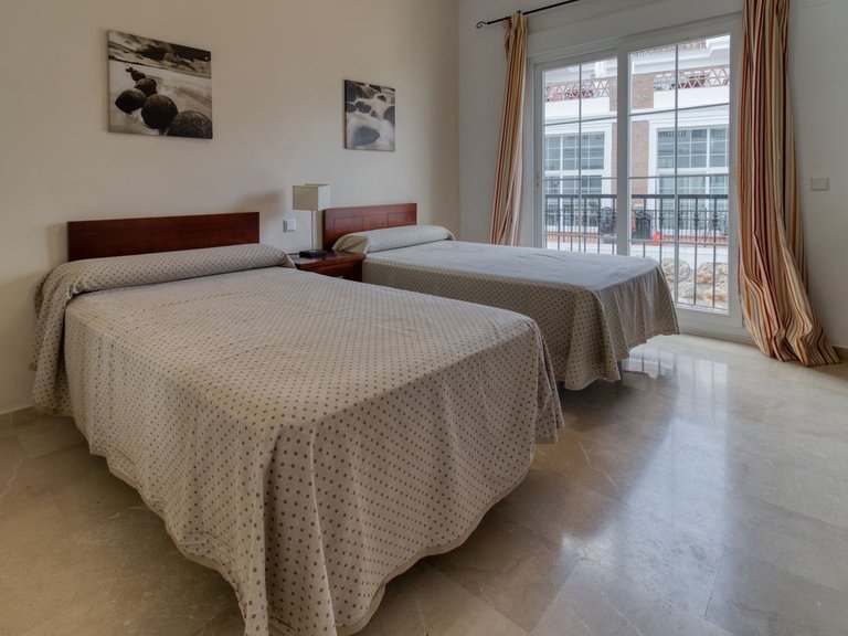 Villa for Sale in Alhaurín De La Torre, Malaga 25