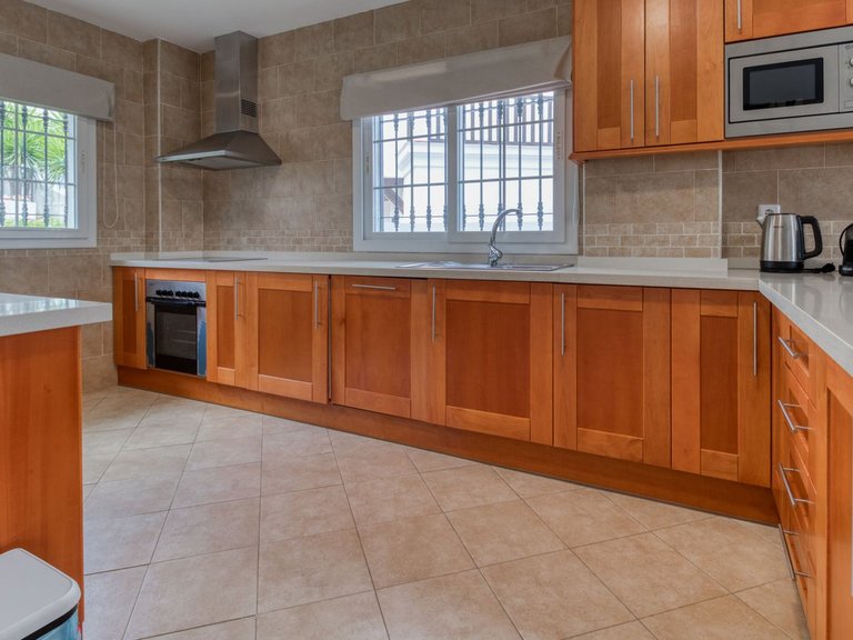 Villa for Sale in Alhaurín De La Torre, Malaga 7